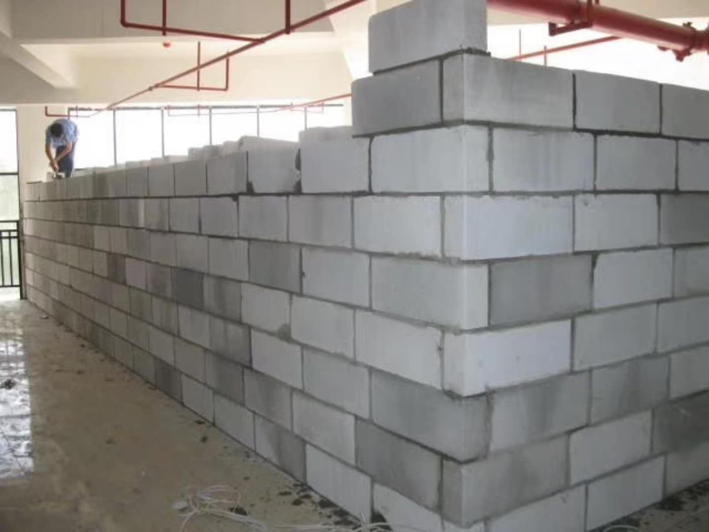 双滦蒸压加气混凝土砌块承重墙静力和抗震性能的研究